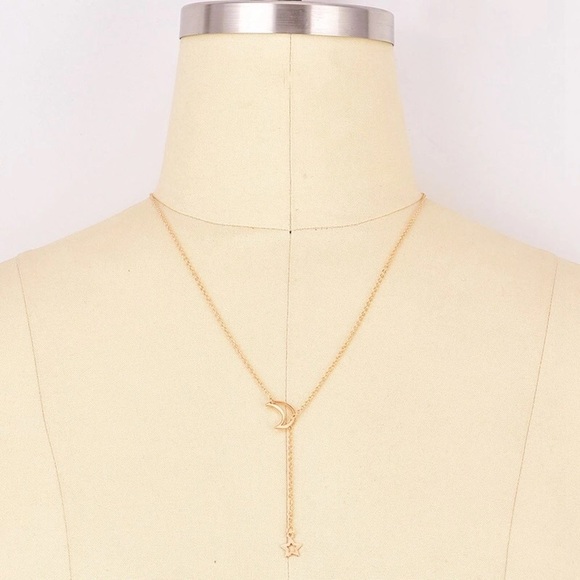 Last 1 New  Moon Star Necklace in Gold or Silver - Picture 4 of 4